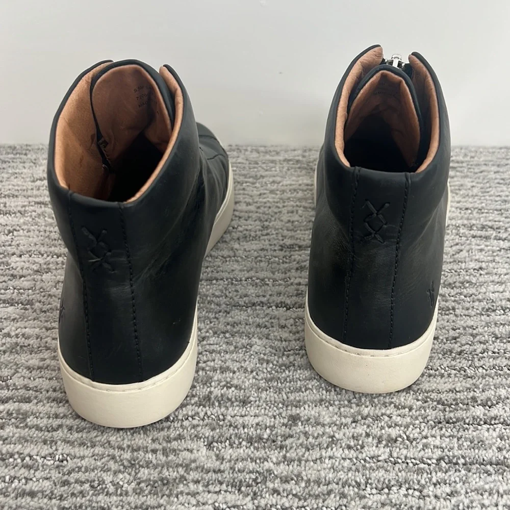 Frye Women's Lena Zip Black Leather shoes - Picture 2 of 7